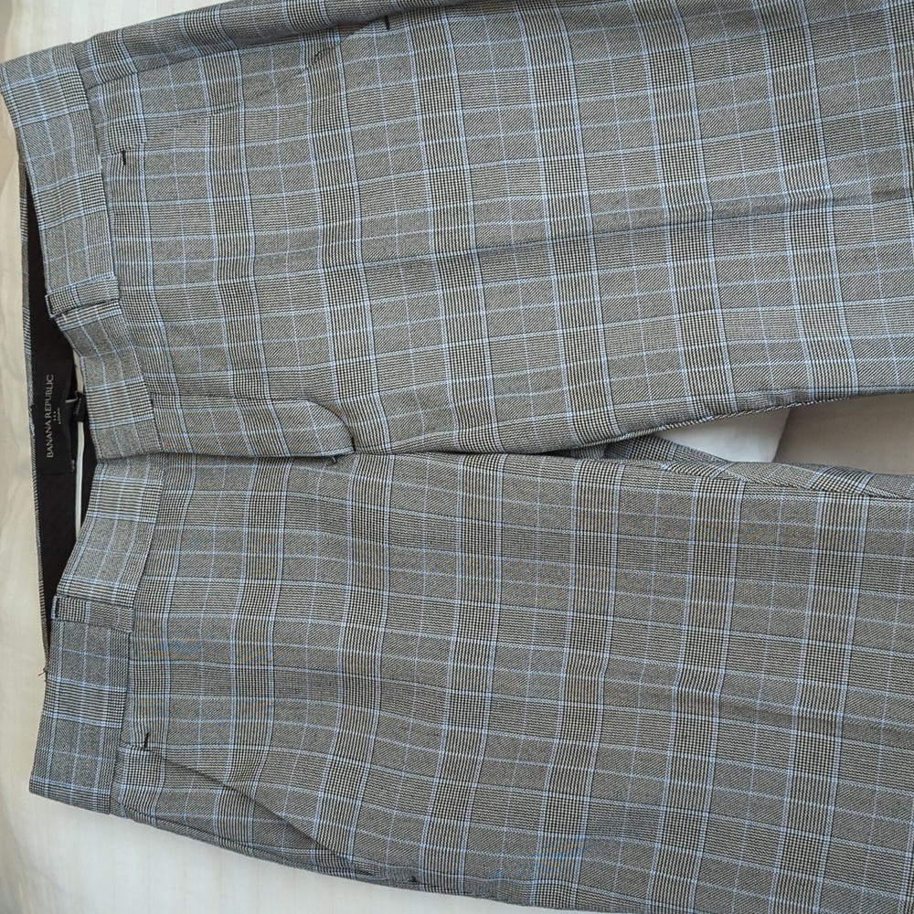 Banana Republic Logan Fit, 0